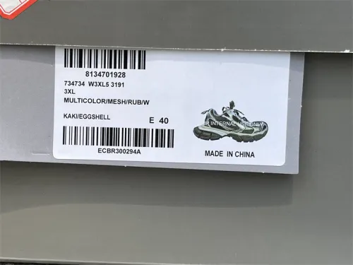 Balenciaga 10 3XL Olive Green（7-12 work day deliver）