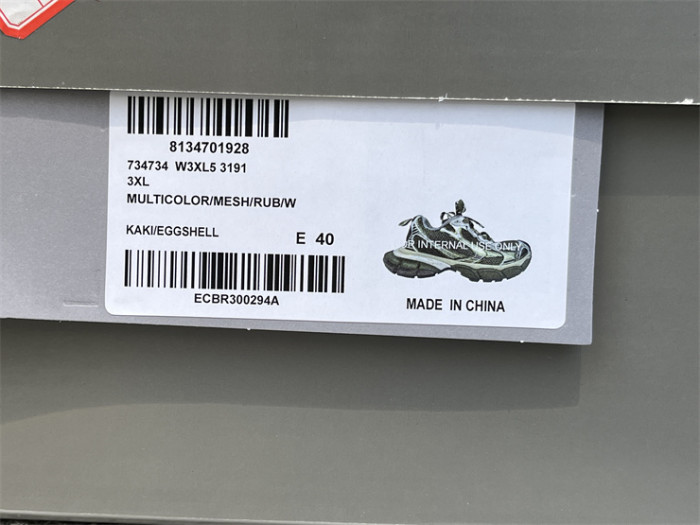Balenciaga 10 3XL Olive Green（7-12 work day deliver）
