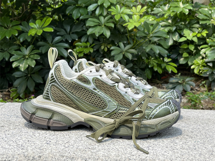 Balenciaga 10 3XL Olive Green（7-12 work day deliver）