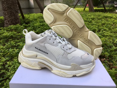 Balenciaga Triple S Beige（7-12 work day deliver）