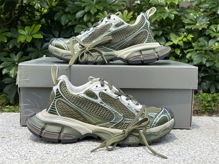 Balenciaga 10 3XL Olive Green（7-12 work day deliver）