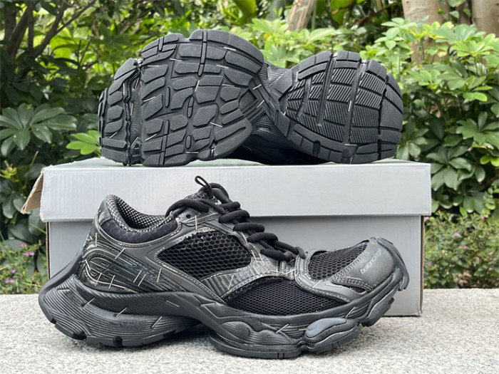 Balenciaga Black Warrior（7-12 work day deliver）