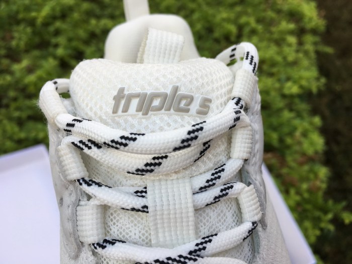 Balenciaga Triple S Beige（7-12 work day deliver）
