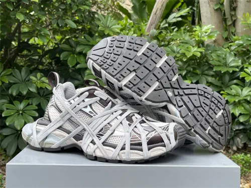 Balenciaga 10 3XL Lace-up Coffee（7-12 work day deliver）
