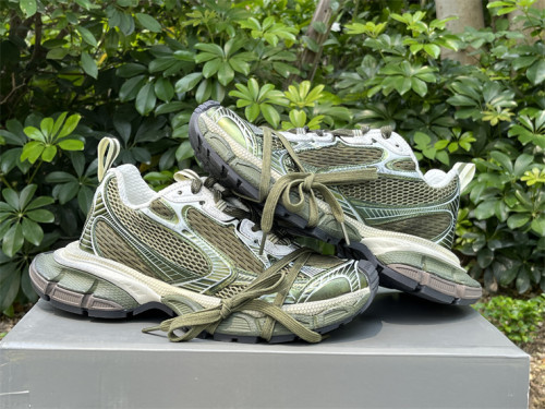 Balenciaga 10 3XL Olive Green（7-12 work day deliver）