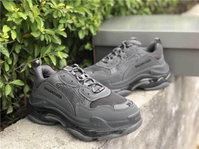 Paris III Air Cushion Black and Gray（7-12 work day deliver）