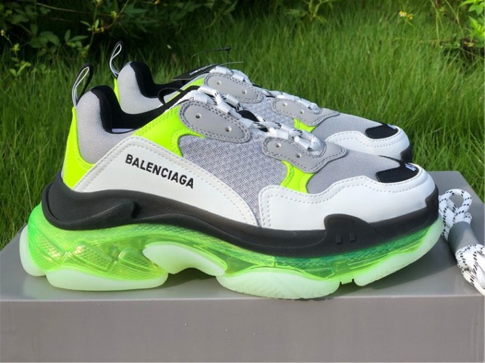 Balenciaga third generation air cushion white and green color matching（7-12 work day deliver）