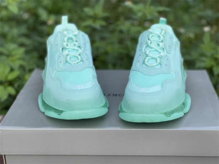 Paris Air Cushion Mint Green Color（7-12 work day deliver）
