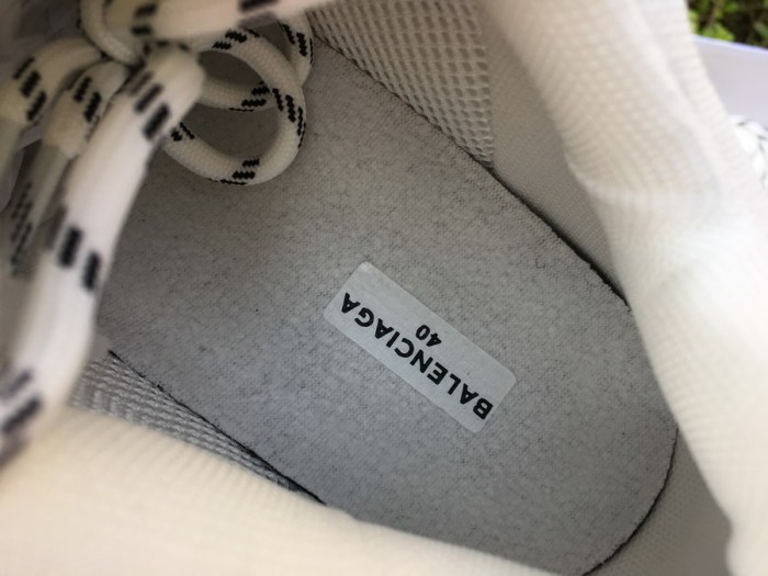 Balenciaga Triple S Beige（7-12 work day deliver）