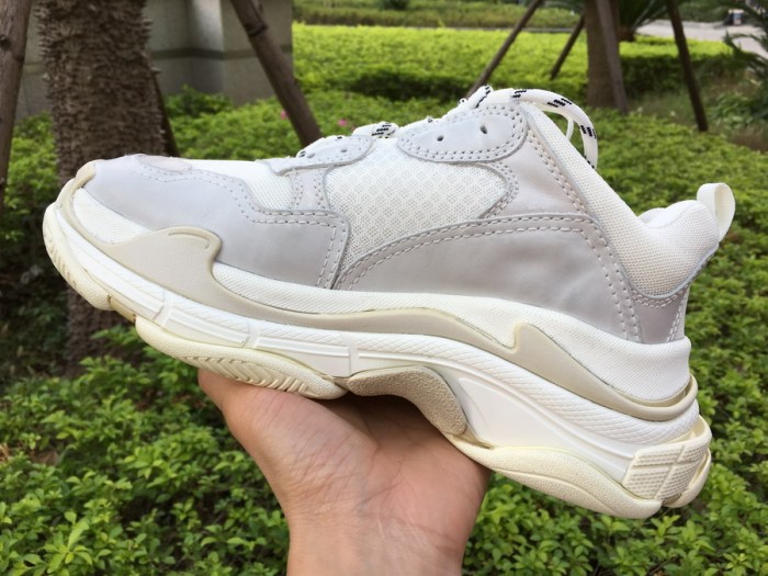 Balenciaga Triple S Beige（7-12 work day deliver）