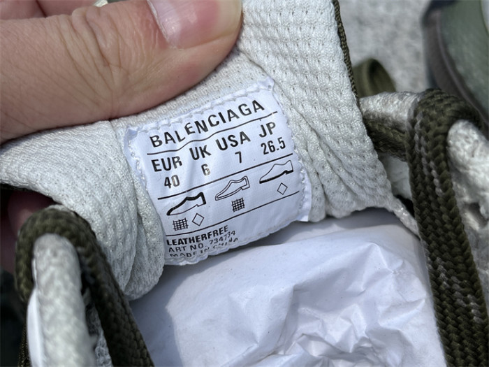 Balenciaga 10 3XL Olive Green（7-12 work day deliver）