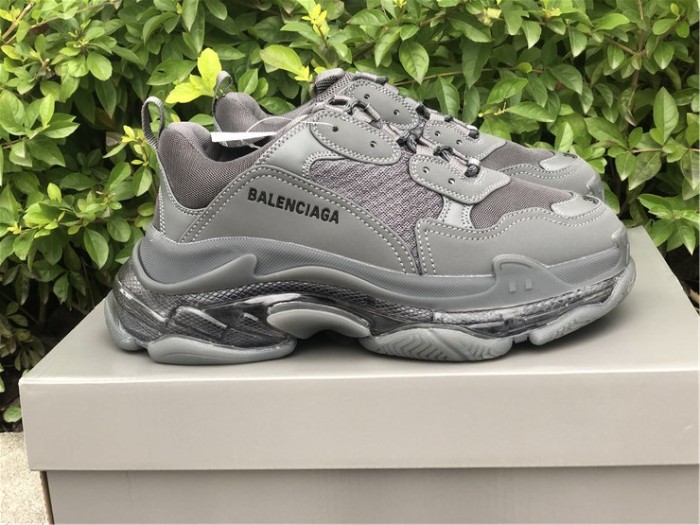 Paris III Air Cushion Black and Gray（7-12 work day deliver）