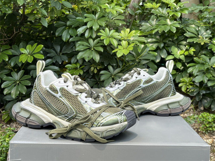 Balenciaga 10 3XL Olive Green（7-12 work day deliver）