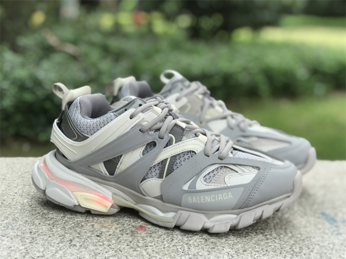 Balenciaga 3.0 Light Shoes LED（7-12 work day deliver）