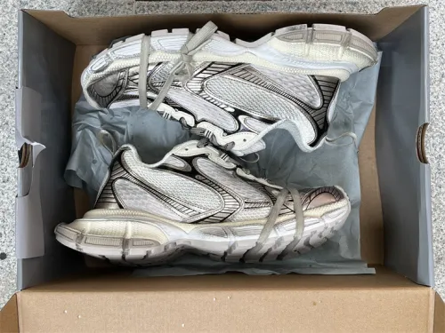 Balenciaga 10 3XL（7-12 work day deliver）