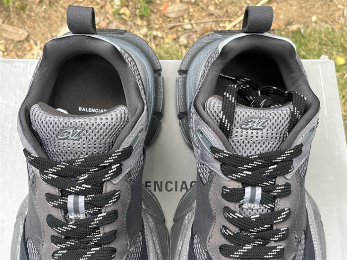 Balenciaga 10 3XL dark grey（7-12 work day deliver）