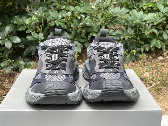 Balenciaga 10 3XL dark grey（7-12 work day deliver）