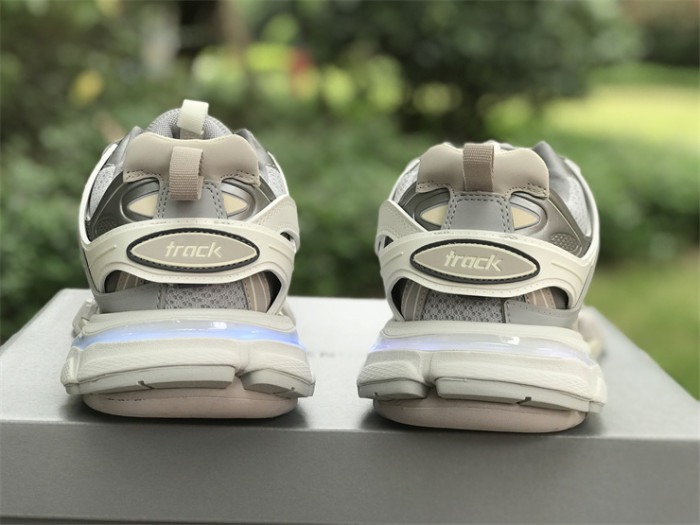Balenciaga 3.0 Light Shoes LED（7-12 work day deliver）