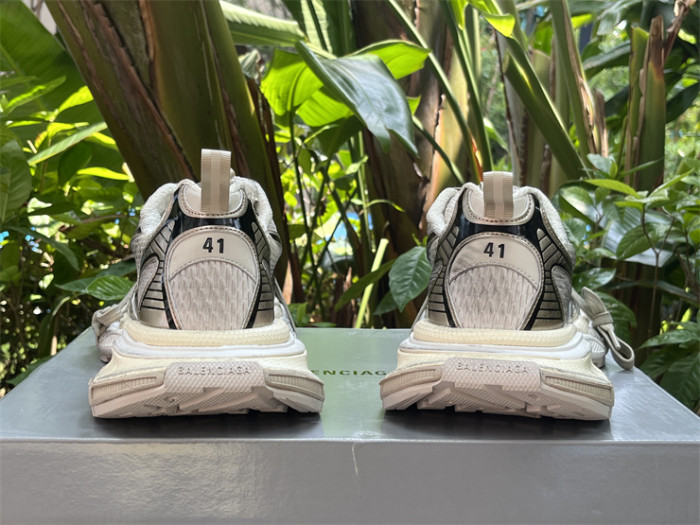 Balenciaga 10 3XL（7-12 work day deliver）