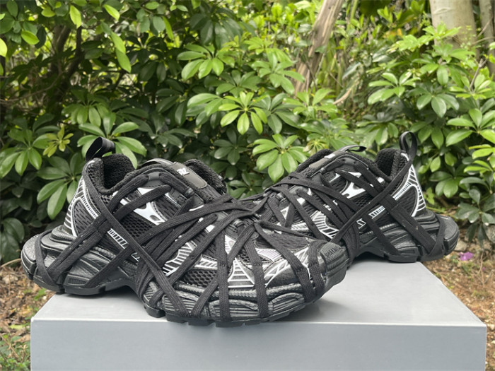 Balenciaga 10 3XL black and white straps（7-12 work day deliver）