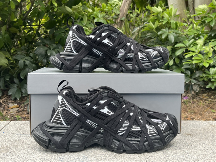 Balenciaga 10 3XL black and white straps（7-12 work day deliver）