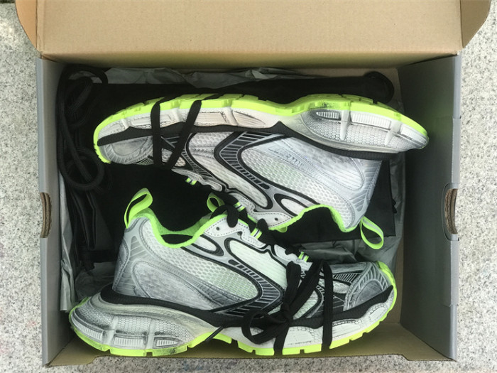 Balenciaga 10 3XL（7-12 work day deliver）