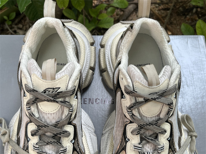 Balenciaga 10 3XL（7-12 work day deliver）