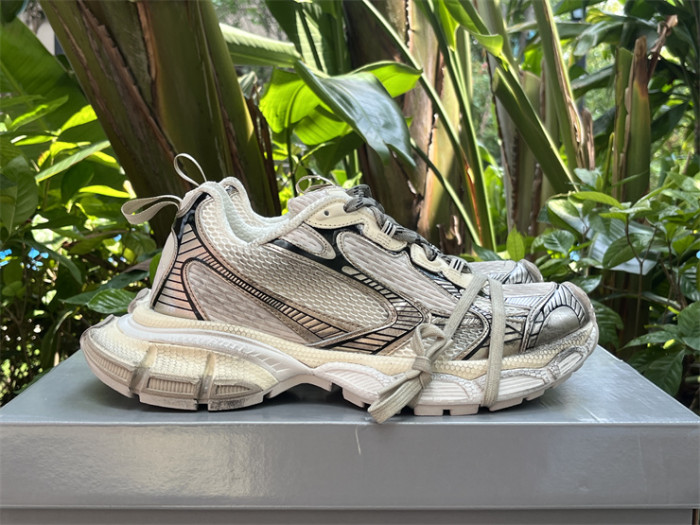Balenciaga 10 3XL（7-12 work day deliver）