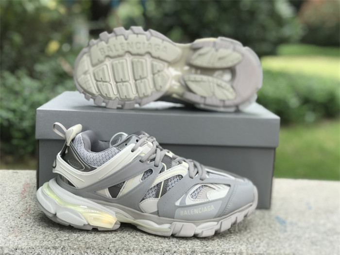 Balenciaga 3.0 Light Shoes LED（7-12 work day deliver）