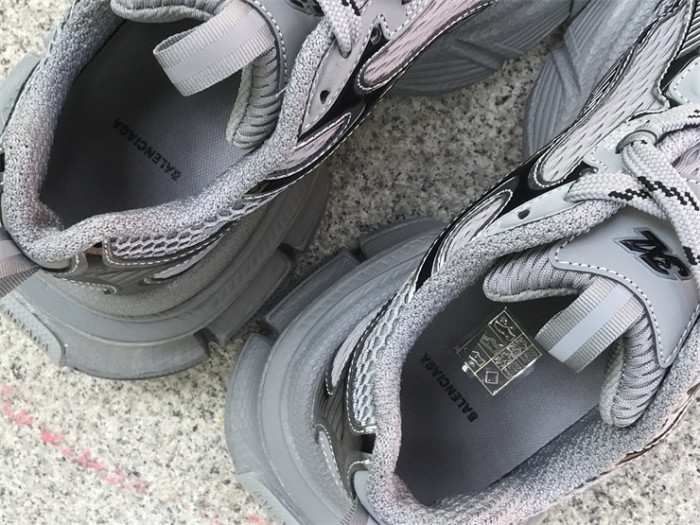 Balenciaga 10 3XL（7-12 work day deliver）