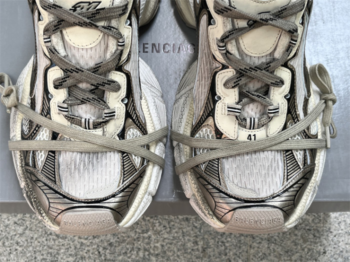 Balenciaga 10 3XL（7-12 work day deliver）