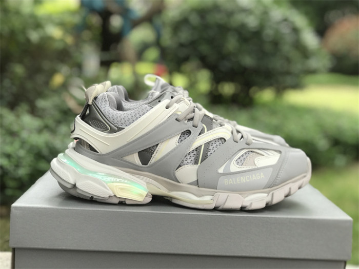 Balenciaga 3.0 Light Shoes LED（7-12 work day deliver）