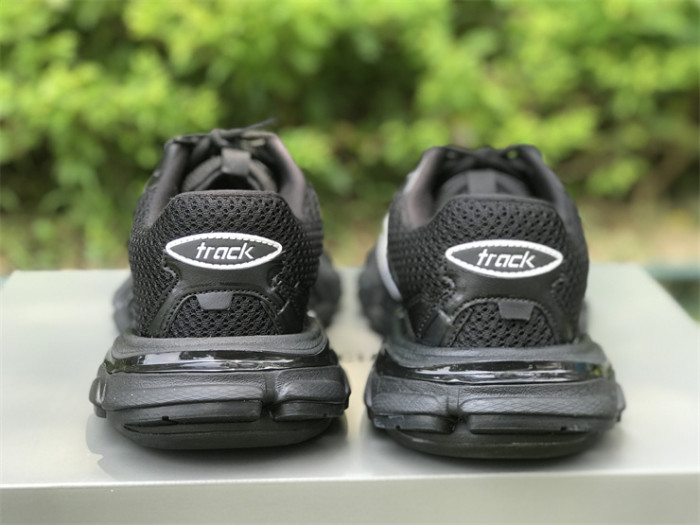 Balenciaga low-top black and silver（7-12 work day deliver）