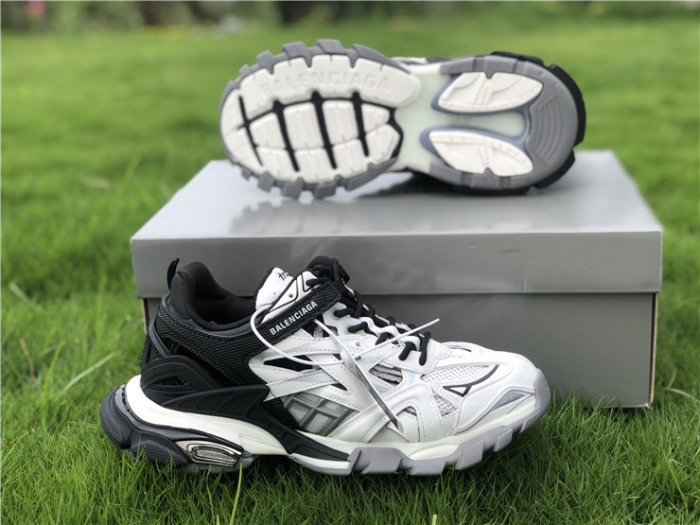 Balenciaga four generations of white and black color matching（7-12 work day deliver）