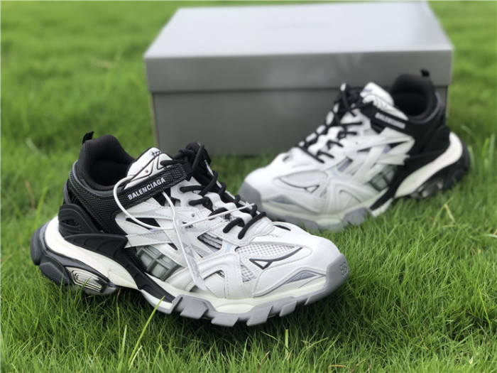 Balenciaga four generations of white and black color matching（7-12 work day deliver）