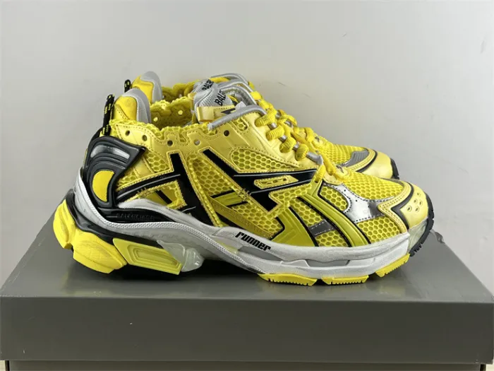 Balenciaga 7.0 black and yellow（7-12 work day deliver）
