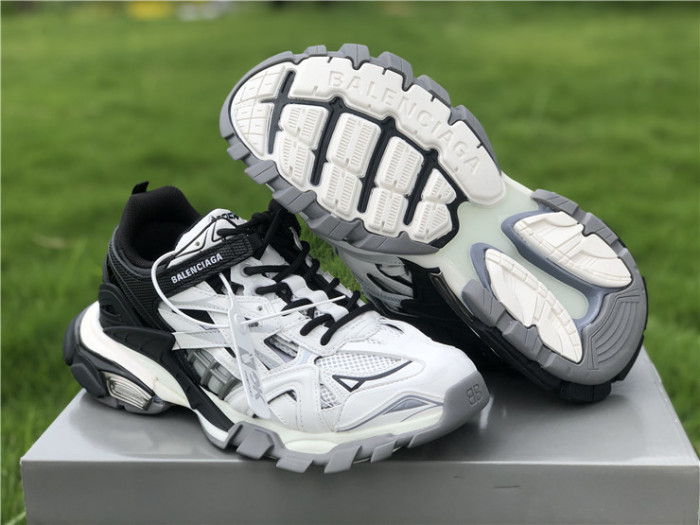 Balenciaga four generations of white and black color matching（7-12 work day deliver）