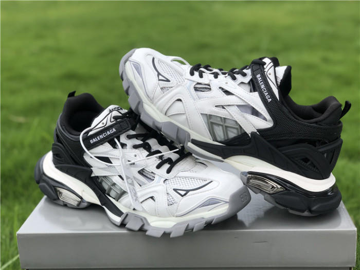 Balenciaga four generations of white and black color matching（7-12 work day deliver）