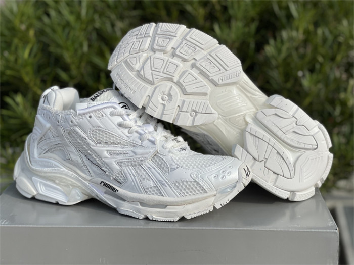 Balenciaga Sneaker pure white color（7-12 work day deliver）