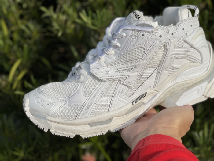 Balenciaga Sneaker pure white color（7-12 work day deliver）