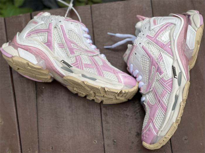 Balenciaga Sneaker white and pink color（7-12 work day deliver）