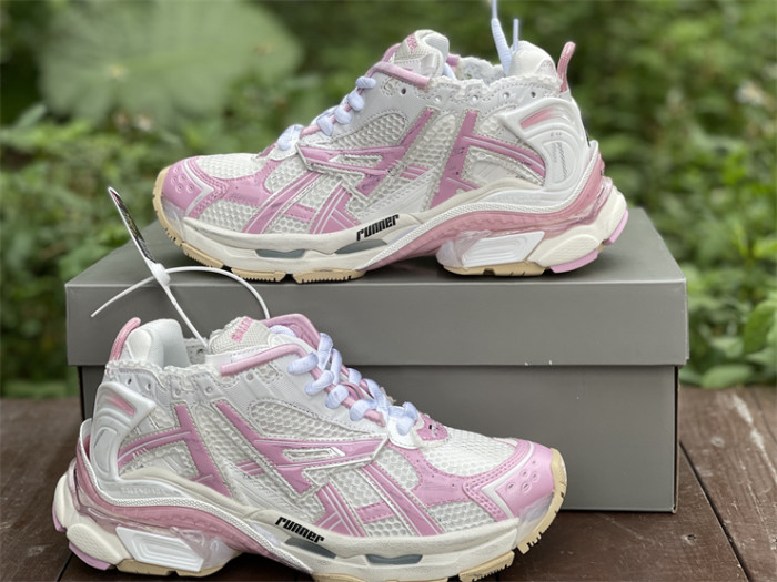 Balenciaga Sneaker white and pink color（7-12 work day deliver）