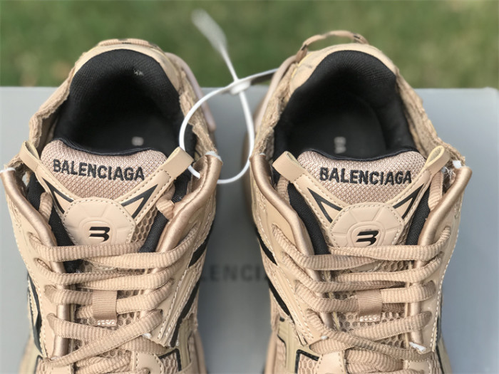 Balenciaga 7.0 Earthy Yellow（7-12 work day deliver）