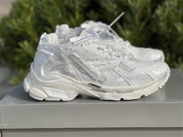 Balenciaga Sneaker pure white color（7-12 work day deliver）