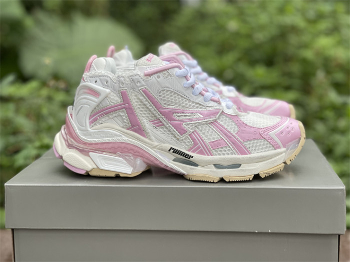 Balenciaga Sneaker white and pink color（7-12 work day deliver）