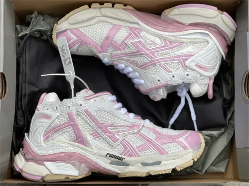 Balenciaga Sneaker white and pink color（7-12 work day deliver）