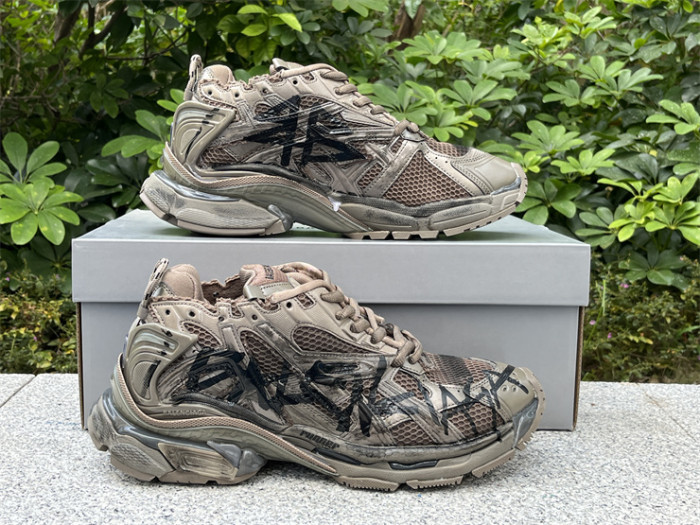 Balenciaga 7.0 high top gold graffiti（7-12 work day deliver）