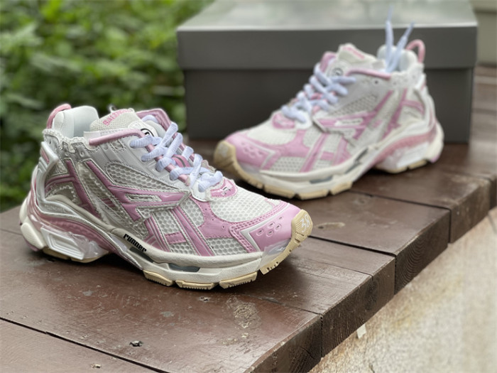 Balenciaga Sneaker white and pink color（7-12 work day deliver）