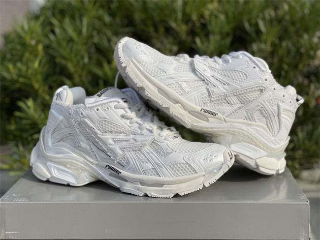 Balenciaga Sneaker pure white color（7-12 work day deliver）