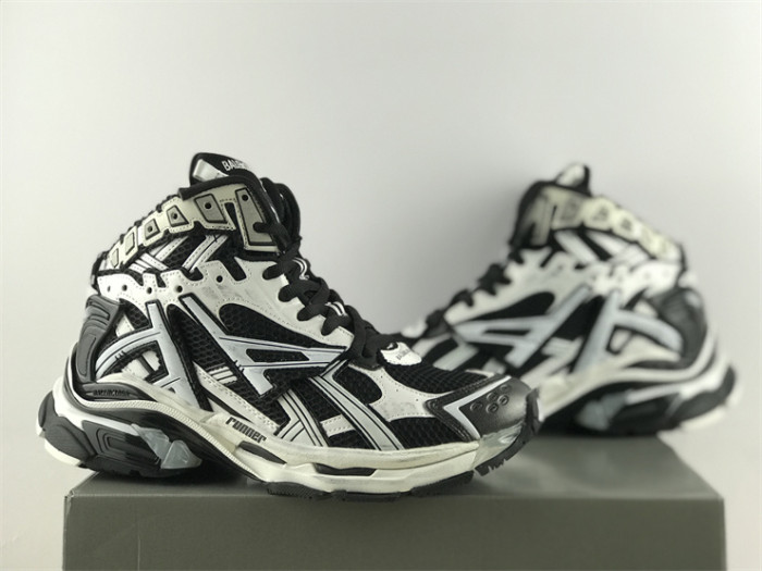 Balenciaga 7.0 high top white and black（7-12 work day deliver）